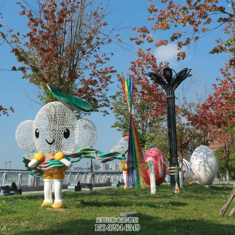 玉泉户外镂空卡通雕塑供应,花园小品,铁艺卡通雕塑展品 玉泉户外镂空卡通雕塑供应,花园小品,铁艺卡通雕塑展品